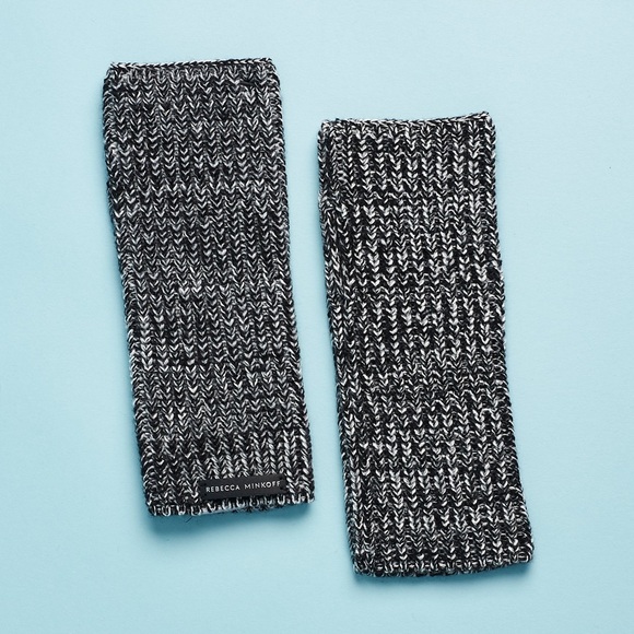 ❌SOLD❌Rebecca Minkoff Marled Beanie & Armwarmer - Picture 3 of 5